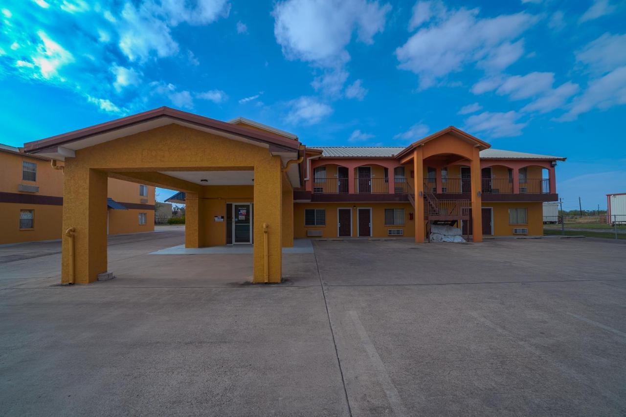 Texas Inn San Benito Near Harlingen Exterior photo
