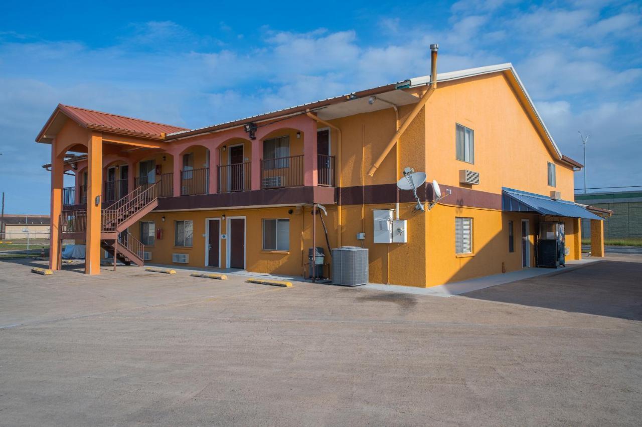 Texas Inn San Benito Near Harlingen Exterior photo